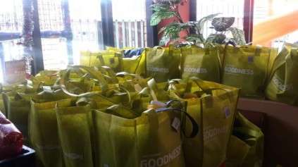 Each of the domestic workers received a gift.