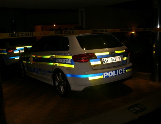 Gauteng Flying Squad on the scene in Kransswael Crescent, Liefde en Vrede.